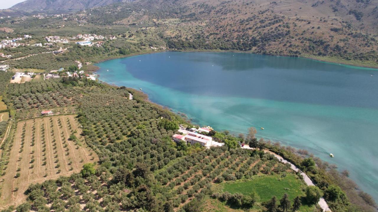 Korissia With Lake View Kournas Exterior photo